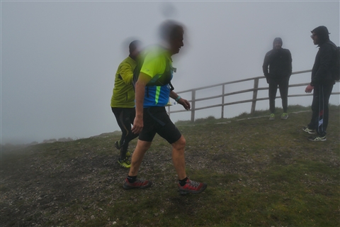 TRAIL di PIZZO San Michele N°3157 FOTO scattate a raffica in VETTA da Peppe Dalessio con nebbia e gran freddo - foto 1722