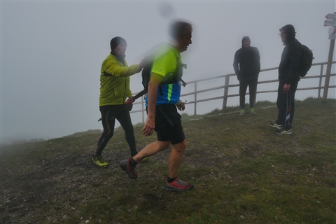 TRAIL di PIZZO San Michele N°3157 FOTO scattate a raffica in VETTA da Peppe Dalessio con nebbia e gran freddo - foto 1724