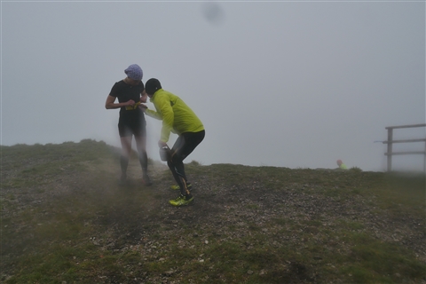 TRAIL di PIZZO San Michele N°3157 FOTO scattate a raffica in VETTA da Peppe Dalessio con nebbia e gran freddo - foto 1735