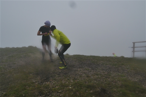 TRAIL di PIZZO San Michele N°3157 FOTO scattate a raffica in VETTA da Peppe Dalessio con nebbia e gran freddo - foto 1738