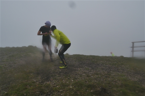 TRAIL di PIZZO San Michele N°3157 FOTO scattate a raffica in VETTA da Peppe Dalessio con nebbia e gran freddo - foto 1739