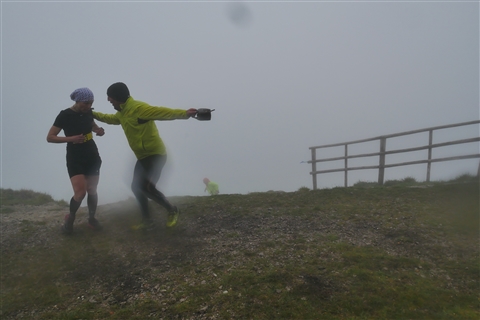 TRAIL di PIZZO San Michele N°3157 FOTO scattate a raffica in VETTA da Peppe Dalessio con nebbia e gran freddo - foto 1750