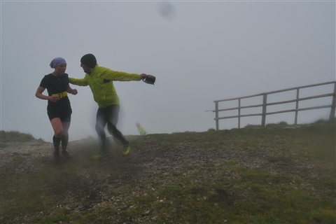 TRAIL di PIZZO San Michele N°3157 FOTO scattate a raffica in VETTA da Peppe Dalessio con nebbia e gran freddo - foto 1751