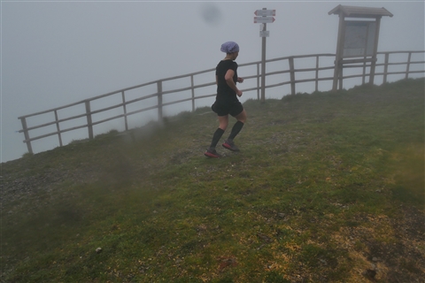 TRAIL di PIZZO San Michele N°3157 FOTO scattate a raffica in VETTA da Peppe Dalessio con nebbia e gran freddo - foto 1771