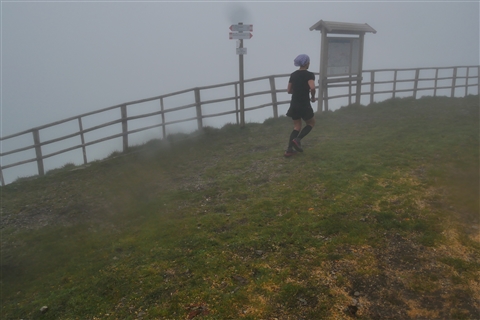 TRAIL di PIZZO San Michele N°3157 FOTO scattate a raffica in VETTA da Peppe Dalessio con nebbia e gran freddo - foto 1776