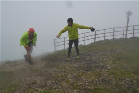 TRAIL di PIZZO San Michele N°3157 FOTO scattate a raffica in VETTA da Peppe Dalessio con nebbia e gran freddo - foto 1782
