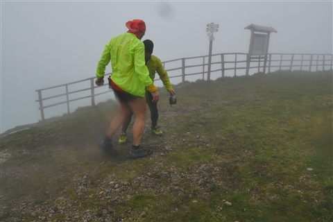 TRAIL di PIZZO San Michele N°3157 FOTO scattate a raffica in VETTA da Peppe Dalessio con nebbia e gran freddo - foto 1797
