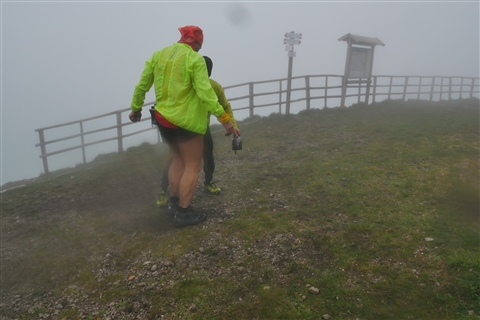 TRAIL di PIZZO San Michele N°3157 FOTO scattate a raffica in VETTA da Peppe Dalessio con nebbia e gran freddo - foto 1798