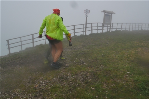 TRAIL di PIZZO San Michele N°3157 FOTO scattate a raffica in VETTA da Peppe Dalessio con nebbia e gran freddo - foto 1799
