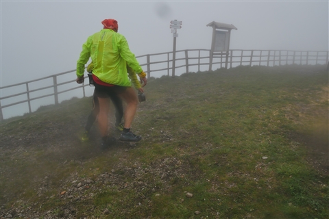 TRAIL di PIZZO San Michele N°3157 FOTO scattate a raffica in VETTA da Peppe Dalessio con nebbia e gran freddo - foto 1801