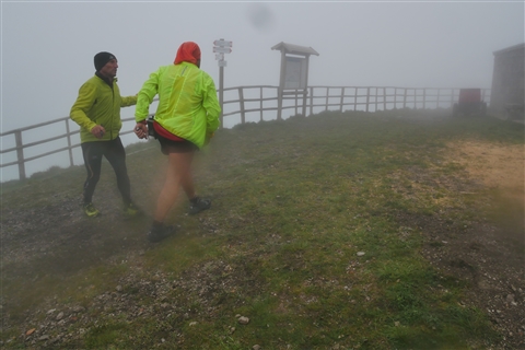 TRAIL di PIZZO San Michele N°3157 FOTO scattate a raffica in VETTA da Peppe Dalessio con nebbia e gran freddo - foto 1808