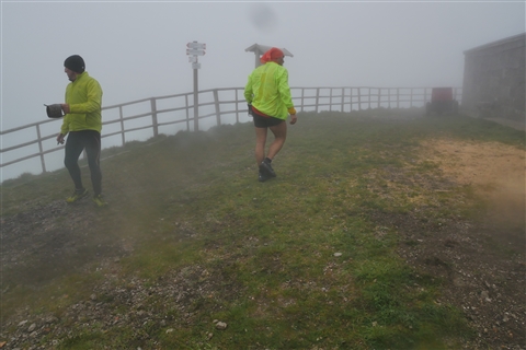 TRAIL di PIZZO San Michele N°3157 FOTO scattate a raffica in VETTA da Peppe Dalessio con nebbia e gran freddo - foto 1818