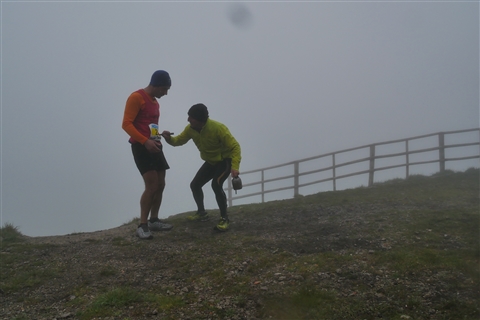 TRAIL di PIZZO San Michele N°3157 FOTO scattate a raffica in VETTA da Peppe Dalessio con nebbia e gran freddo - foto 1837