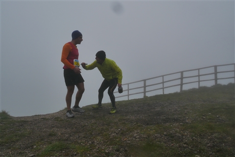 TRAIL di PIZZO San Michele N°3157 FOTO scattate a raffica in VETTA da Peppe Dalessio con nebbia e gran freddo - foto 1839