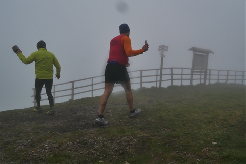TRAIL di PIZZO San Michele N°3157 FOTO scattate a raffica in VETTA da Peppe Dalessio con nebbia e gran freddo - foto 1863