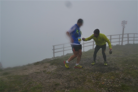 TRAIL di PIZZO San Michele N°3157 FOTO scattate a raffica in VETTA da Peppe Dalessio con nebbia e gran freddo - foto 1881