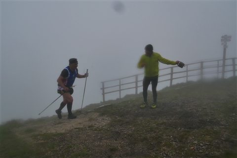 TRAIL di PIZZO San Michele N°3157 FOTO scattate a raffica in VETTA da Peppe Dalessio con nebbia e gran freddo - foto 1894