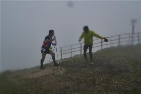 TRAIL di PIZZO San Michele N°3157 FOTO scattate a raffica in VETTA da Peppe Dalessio con nebbia e gran freddo - foto 1897