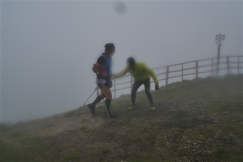 TRAIL di PIZZO San Michele N°3157 FOTO scattate a raffica in VETTA da Peppe Dalessio con nebbia e gran freddo - foto 1903