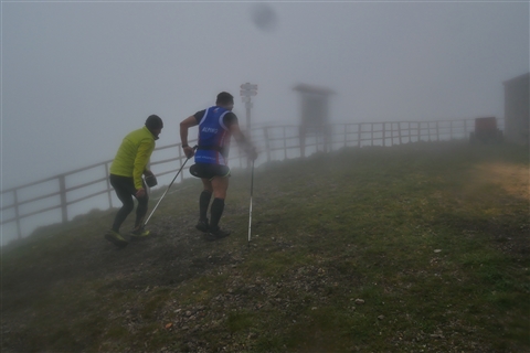 TRAIL di PIZZO San Michele N°3157 FOTO scattate a raffica in VETTA da Peppe Dalessio con nebbia e gran freddo - foto 1921