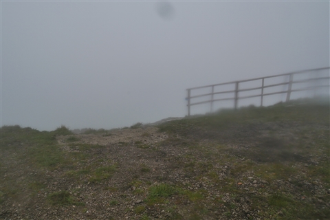 TRAIL di PIZZO San Michele N°3157 FOTO scattate a raffica in VETTA da Peppe Dalessio con nebbia e gran freddo - foto 1935