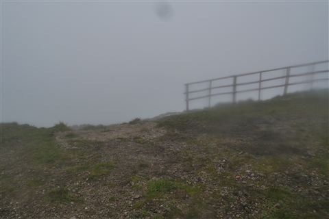 TRAIL di PIZZO San Michele N°3157 FOTO scattate a raffica in VETTA da Peppe Dalessio con nebbia e gran freddo - foto 1940
