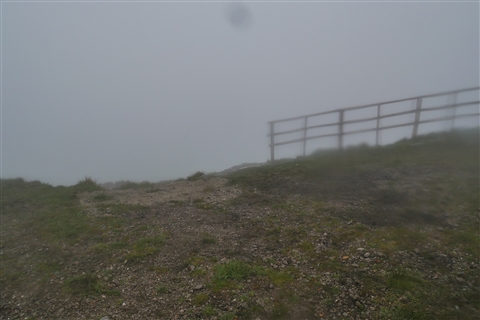 TRAIL di PIZZO San Michele N°3157 FOTO scattate a raffica in VETTA da Peppe Dalessio con nebbia e gran freddo - foto 1941