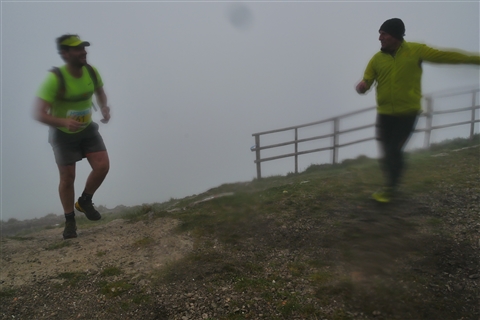 TRAIL di PIZZO San Michele N°3157 FOTO scattate a raffica in VETTA da Peppe Dalessio con nebbia e gran freddo - foto 1969
