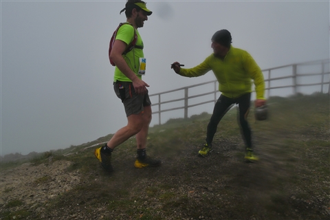 TRAIL di PIZZO San Michele N°3157 FOTO scattate a raffica in VETTA da Peppe Dalessio con nebbia e gran freddo - foto 1981