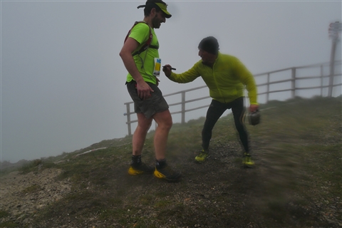 TRAIL di PIZZO San Michele N°3157 FOTO scattate a raffica in VETTA da Peppe Dalessio con nebbia e gran freddo - foto 1983