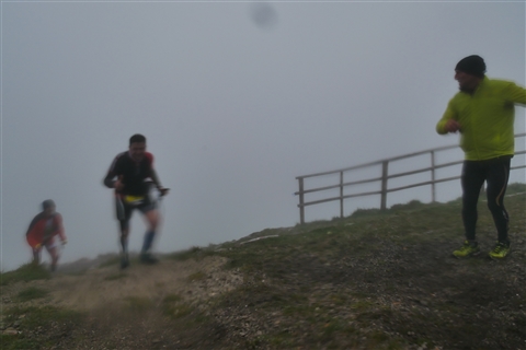 TRAIL di PIZZO San Michele N°3157 FOTO scattate a raffica in VETTA da Peppe Dalessio con nebbia e gran freddo - foto 1990