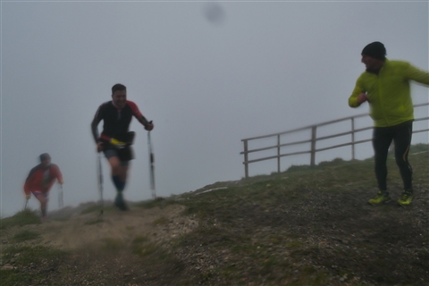 TRAIL di PIZZO San Michele N°3157 FOTO scattate a raffica in VETTA da Peppe Dalessio con nebbia e gran freddo - foto 1993