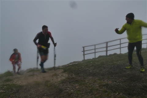 TRAIL di PIZZO San Michele N°3157 FOTO scattate a raffica in VETTA da Peppe Dalessio con nebbia e gran freddo - foto 1996