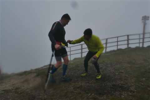 TRAIL di PIZZO San Michele N°3157 FOTO scattate a raffica in VETTA da Peppe Dalessio con nebbia e gran freddo - foto 2007