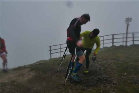 TRAIL di PIZZO San Michele N°3157 FOTO scattate a raffica in VETTA da Peppe Dalessio con nebbia e gran freddo - foto 2016
