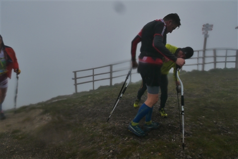 TRAIL di PIZZO San Michele N°3157 FOTO scattate a raffica in VETTA da Peppe Dalessio con nebbia e gran freddo - foto 2023