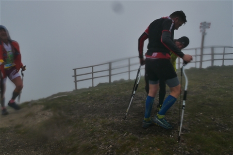 TRAIL di PIZZO San Michele N°3157 FOTO scattate a raffica in VETTA da Peppe Dalessio con nebbia e gran freddo - foto 2025