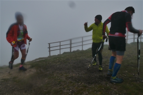 TRAIL di PIZZO San Michele N°3157 FOTO scattate a raffica in VETTA da Peppe Dalessio con nebbia e gran freddo - foto 2029