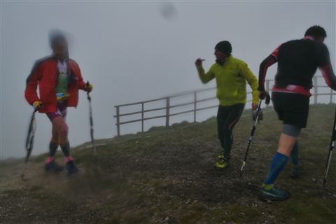 TRAIL di PIZZO San Michele N°3157 FOTO scattate a raffica in VETTA da Peppe Dalessio con nebbia e gran freddo - foto 2031