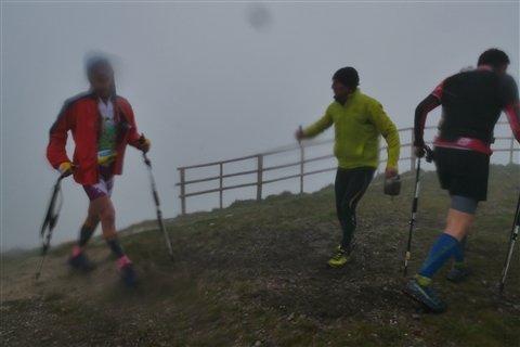 TRAIL di PIZZO San Michele N°3157 FOTO scattate a raffica in VETTA da Peppe Dalessio con nebbia e gran freddo - foto 2032