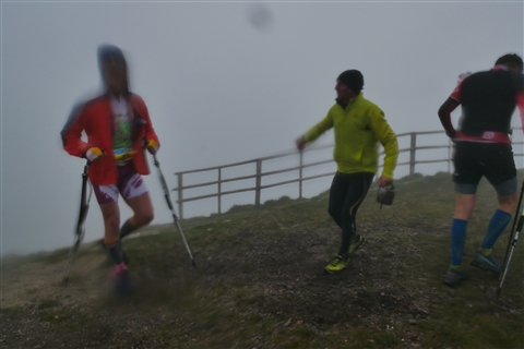 TRAIL di PIZZO San Michele N°3157 FOTO scattate a raffica in VETTA da Peppe Dalessio con nebbia e gran freddo - foto 2034