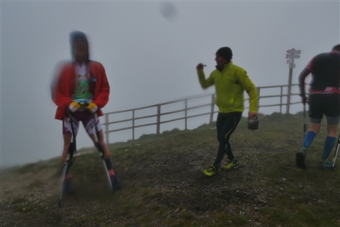 TRAIL di PIZZO San Michele N°3157 FOTO scattate a raffica in VETTA da Peppe Dalessio con nebbia e gran freddo - foto 2037