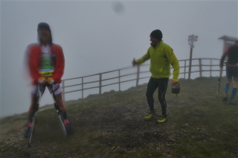 TRAIL di PIZZO San Michele N°3157 FOTO scattate a raffica in VETTA da Peppe Dalessio con nebbia e gran freddo - foto 2045