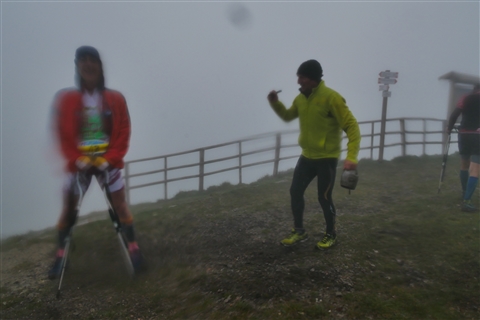 TRAIL di PIZZO San Michele N°3157 FOTO scattate a raffica in VETTA da Peppe Dalessio con nebbia e gran freddo - foto 2046