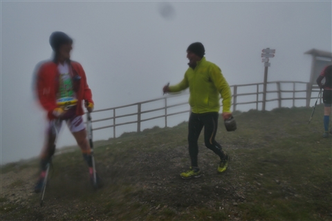 TRAIL di PIZZO San Michele N°3157 FOTO scattate a raffica in VETTA da Peppe Dalessio con nebbia e gran freddo - foto 2049