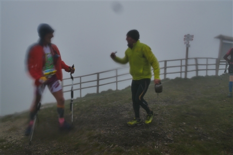 TRAIL di PIZZO San Michele N°3157 FOTO scattate a raffica in VETTA da Peppe Dalessio con nebbia e gran freddo - foto 2050