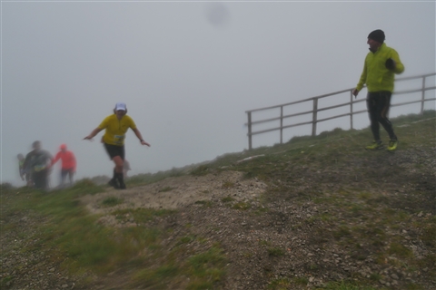 TRAIL di PIZZO San Michele N°3157 FOTO scattate a raffica in VETTA da Peppe Dalessio con nebbia e gran freddo - foto 2064