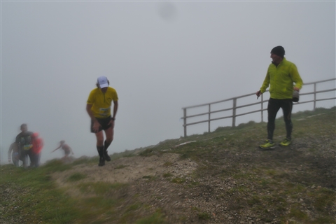TRAIL di PIZZO San Michele N°3157 FOTO scattate a raffica in VETTA da Peppe Dalessio con nebbia e gran freddo - foto 2075