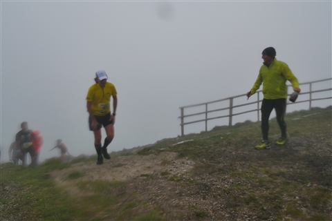 TRAIL di PIZZO San Michele N°3157 FOTO scattate a raffica in VETTA da Peppe Dalessio con nebbia e gran freddo - foto 2076