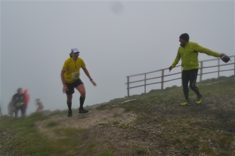 TRAIL di PIZZO San Michele N°3157 FOTO scattate a raffica in VETTA da Peppe Dalessio con nebbia e gran freddo - foto 2078